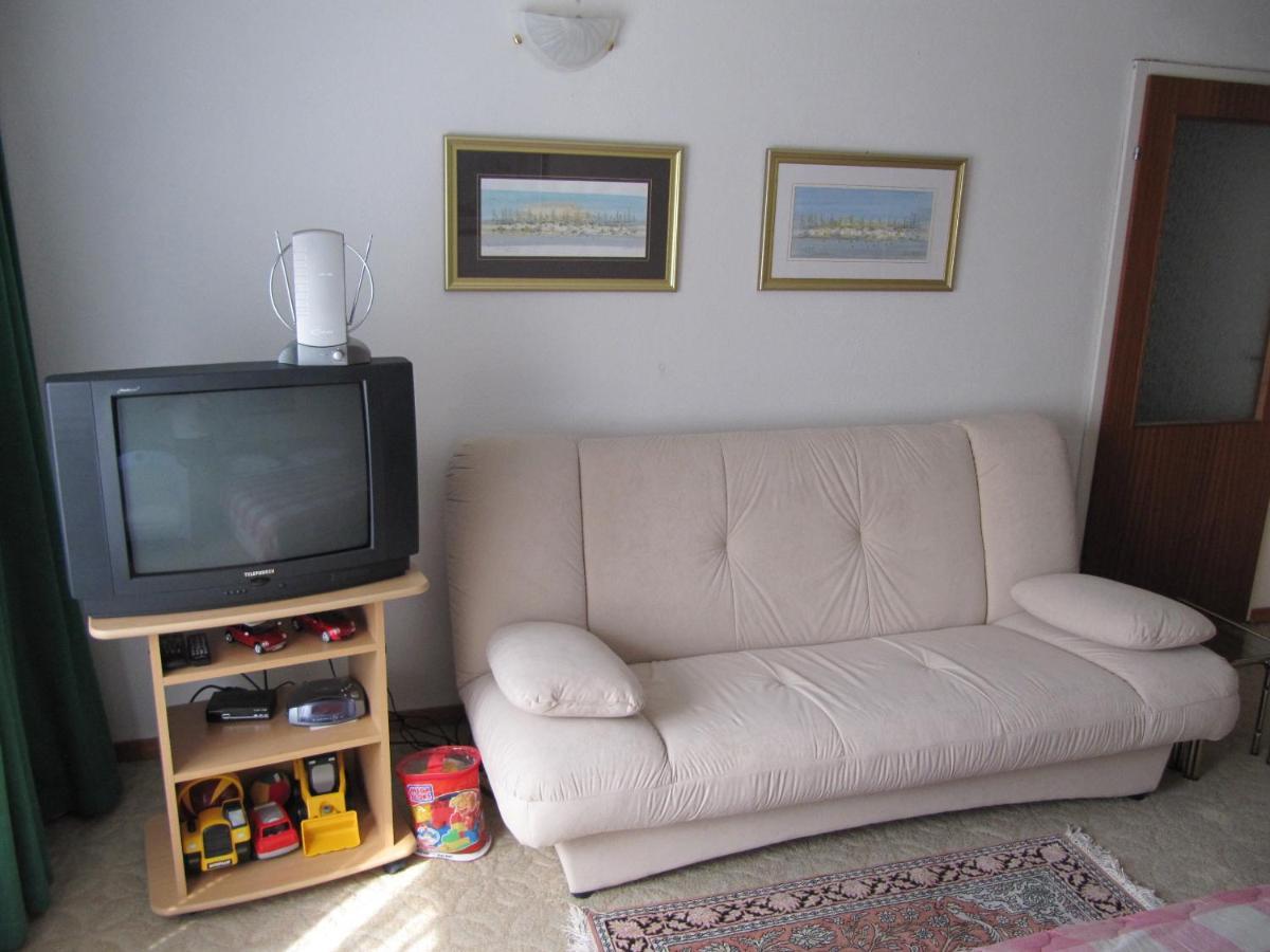 Apartment Maja Цриквеница Экстерьер фото
